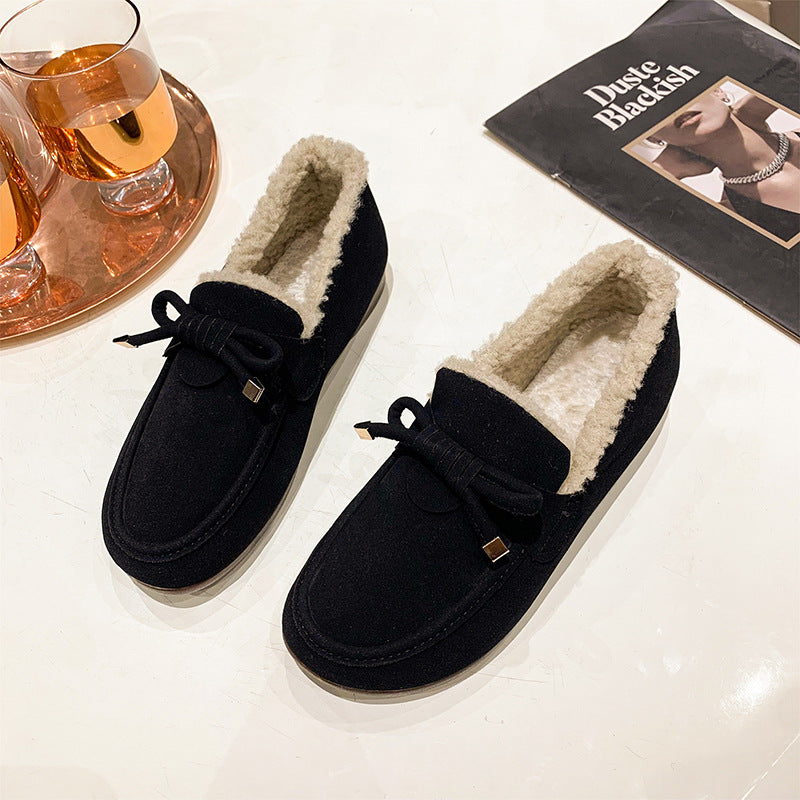 CozyBow – Orthopedic Moccasin with Feminine Charm